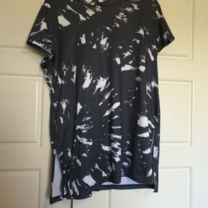 LuLaRoe Black and White Tie-Dye Top